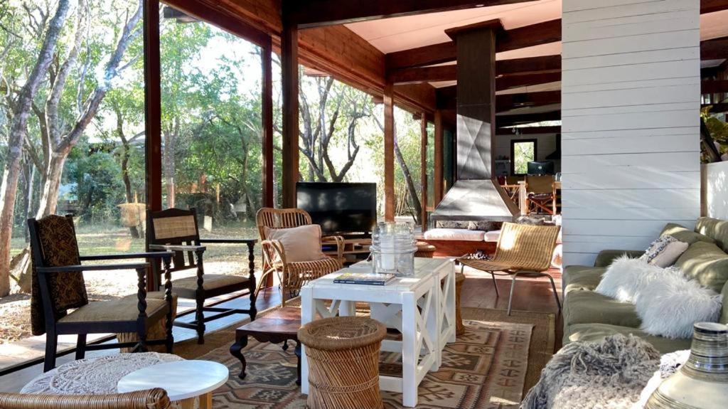 Hideaways Lazuli Bush Lodge, Хлухлуве Экстерьер фото